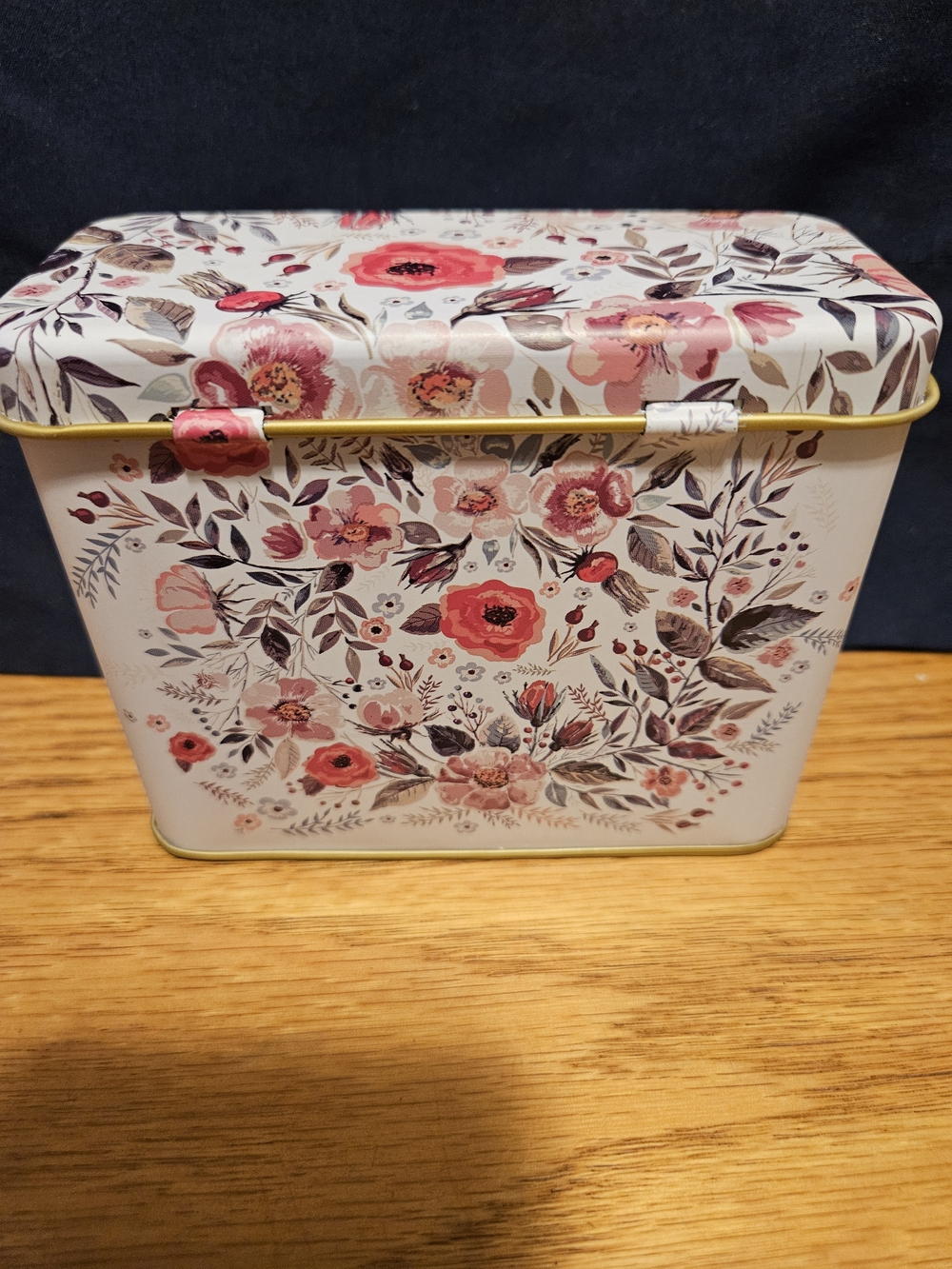 Prayer Card Box - Picture 2 of 9